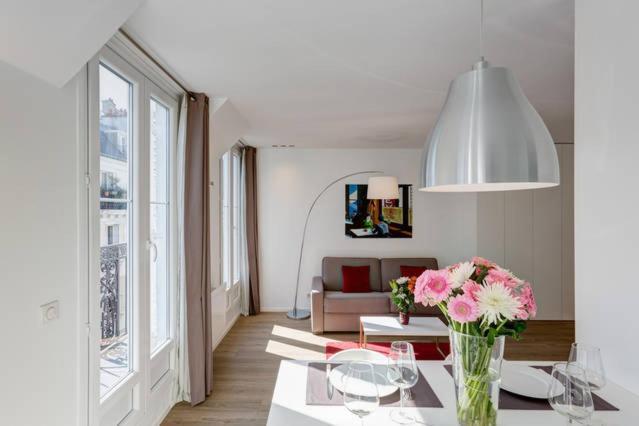 Champs Elysées Apartment Parigi Esterno foto